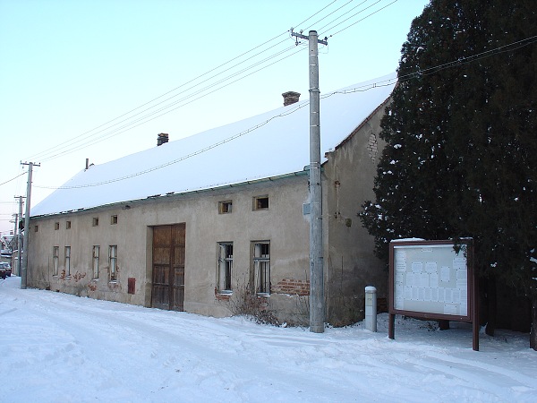 img00042.jpg