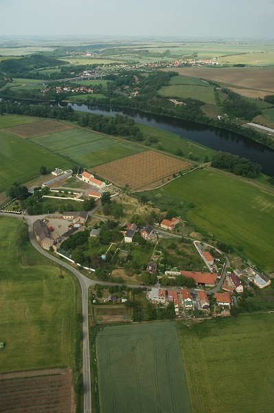 letecké fotografie: Veltrusy, Všestudy, Dušníky nad Vltavou
